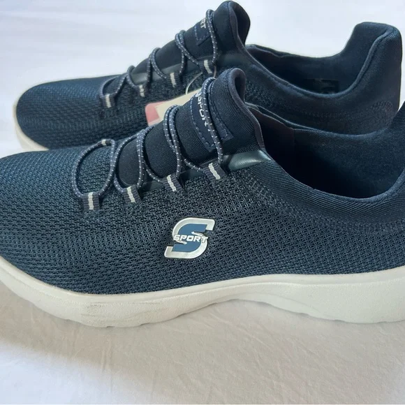 Skechers Black and White Sneakers with Bungee Lacing - Picture 4 of 7